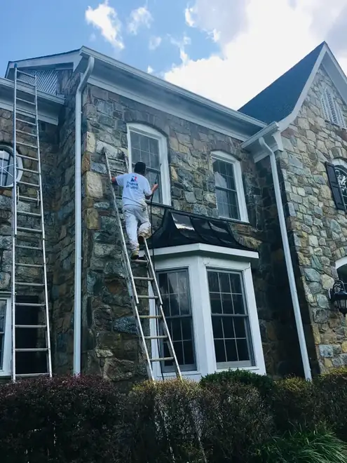 Exterior repaint and trim work in Herndon, VA